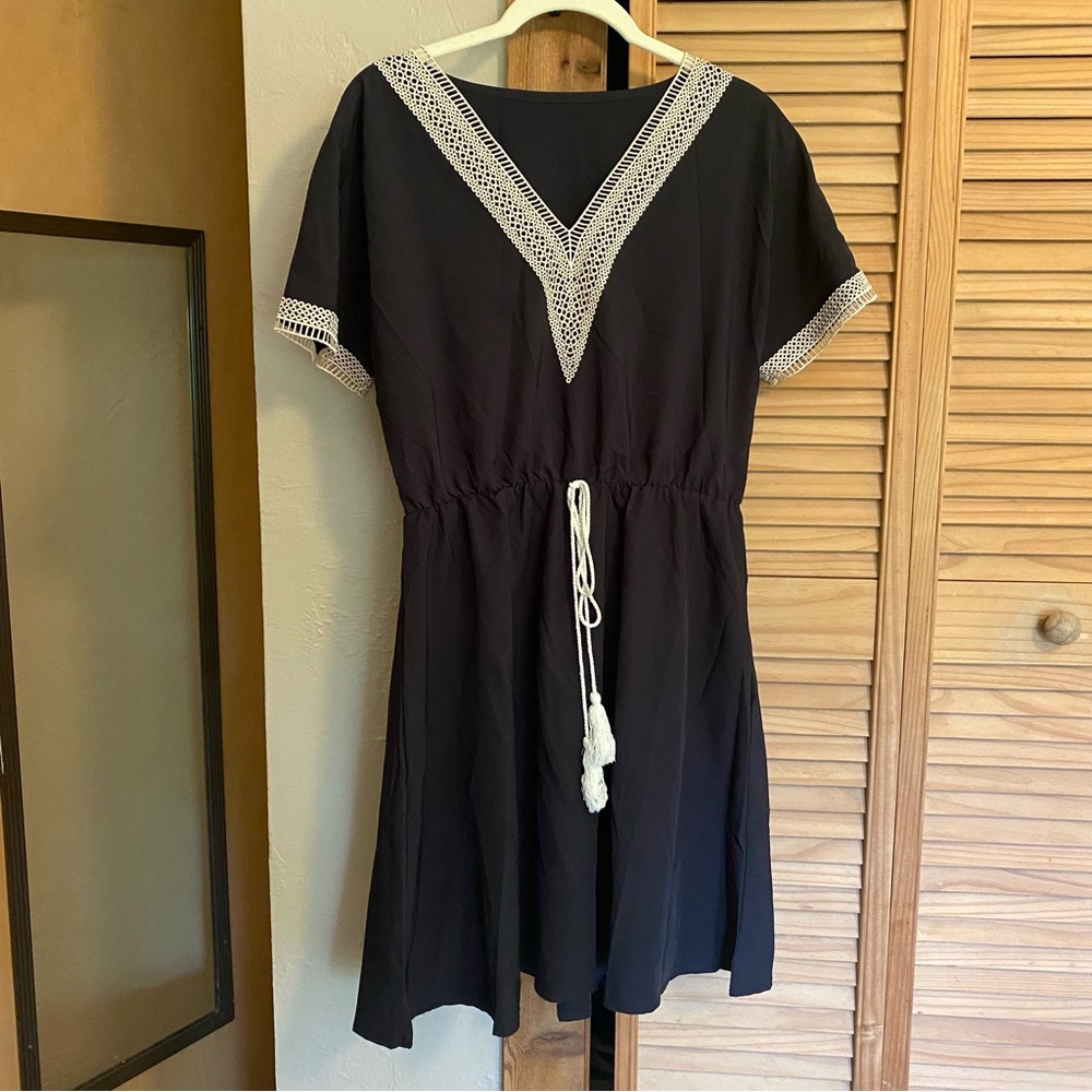 Black Boho Crochet Trim Mini Dress Festival V-Neck Tassel Drawstring SM NWOT